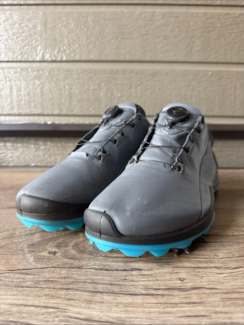 Ecco Goretex Gray Men's Golf Sneaker with Blue Outsole size 45/ US 11.5